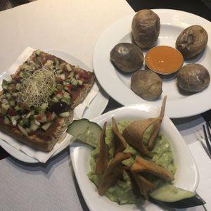 Tapas 🌱 at The Mantraa in Barcelona