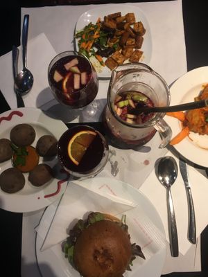 patatas canarias, patatas bravas, vegan sausages, vegetal burger, sangria ❤️ at The Mantraa in Barcelona