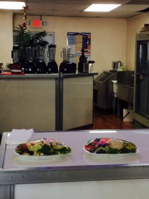 Enjoy a fresh salad or sandwich at the smoothie bar  at Eji Fah in Fort Lauderdale
