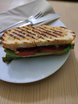 Faux breaded chicken and vegan cheese sandwich at Crock and cock in Bilbao