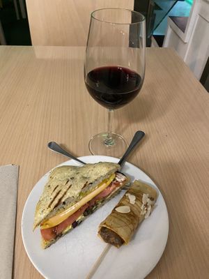 Wine and pintxos at Crock and cock in Bilbao