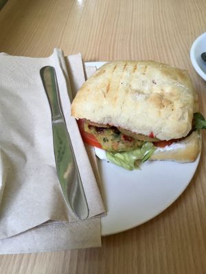 Hamburger   at Crock and cock in Bilbao