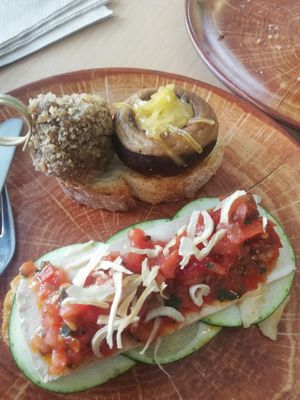 Pinxtos at Crock and cock in Bilbao