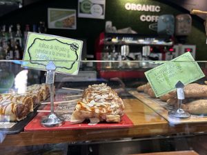 Vegan option  at Crock and cock in Bilbao