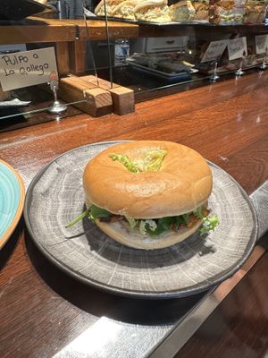 Bagel  at Crock and cock in Bilbao