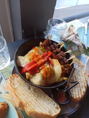 Sartenada con huevos veganos at Crock and cock in Bilbao