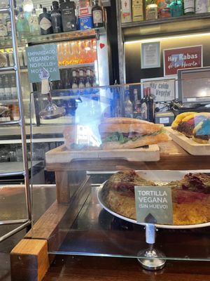 Pintxos veganos  at Crock and cock in Bilbao