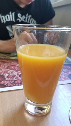 Zumo. Aparentemente no natural. at Crock and cock in Bilbao