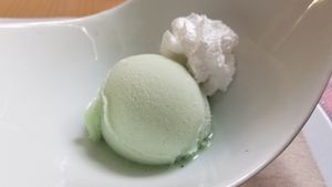 Helado de Manzana at Crock and cock in Bilbao