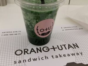 green smoothie at Orang+utan - Sichovykh Striltsiv St in Kyiv