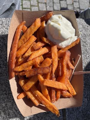 Süßkartoffelpommes  at FritzMitte in Jena