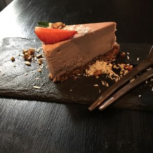raw strawberry cake   at Rawtastic in Berlin