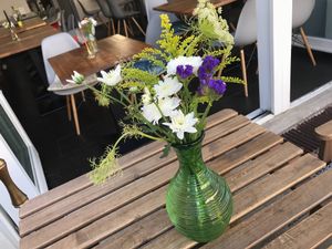 table decoration at Rawtastic in Berlin