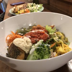 Vegan dinner plate and Buddha bowl! at Veggie Syokudo Funadeya in Fukuoka