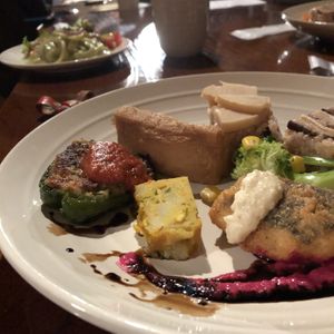 Happy vegan at Veggie Syokudo Funadeya in Fukuoka