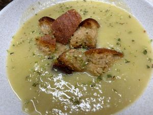 crema de calabacin  at Casa Alongos in Melide