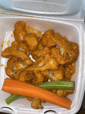 Buffalo cauliflower  at Viva Vegeria in San Antonio