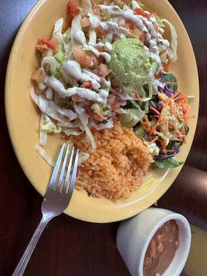 (Tomato has already been removed from the salad on my chick’n taco plate.) at Viva Vegeria in San Antonio