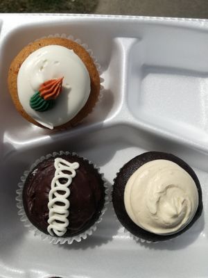 Overpriced cupcakes (carrot cake, chocolate peanut butter and vanilla cream-filled) at Viva Vegeria in San Antonio