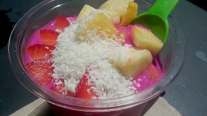 The "Islamorada" pitaya bowl (dragonfruit). at The Bowl - Pine Ridge Rd in Naples