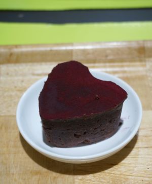 Raw Cake w/cranberries at Biofresh in Mulhouse