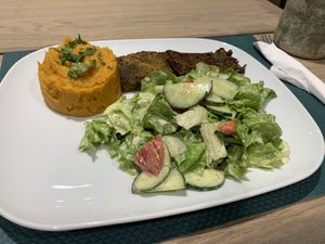 Steak & Mash €13.50 as part of the lunch menu at Biofresh in Mulhouse