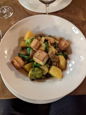 Kastanien Avocado Töpfl at Manna in Innsbruck