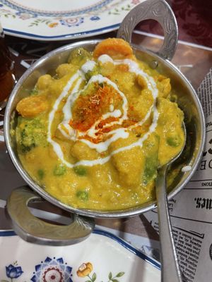 Verduras en salsa de coco  at Taj Mahal in Chiclana De La Frontera