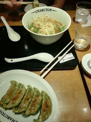 Like everyone else: veggie gyōzas and veggie ramen (~1200¥) at Chabuton in Kyoto