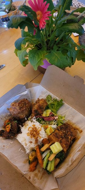 Nasi Ramen von Uber geliefert at Cafe Bali in Saarbrucken