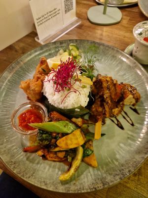 Reistafel vegan at Cafe Bali in Saarbrucken