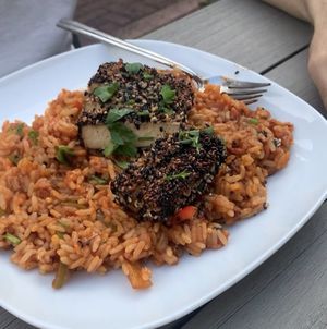 Paprika-Schaschlik-Reispfanne mit Tofu🤤🤤🥰 at Kunstküche in Krefeld