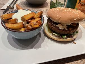  Burger with joppie sauce  at Kunstküche in Krefeld