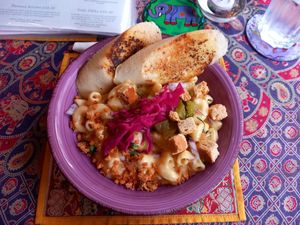 Mac n cheeze at Cafe Shanti in Lincoln