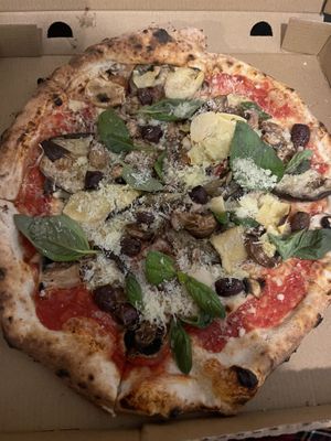 Carciofi e Funghi so so so delicious  at Gigi Pizzeria in Newtown