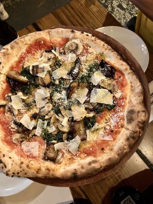 Special without  capsicum  at Gigi Pizzeria in Newtown