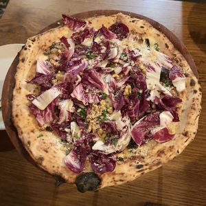 Pizza "Funghi e Radicchio" at Gigi Pizzeria in Newtown