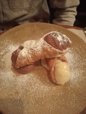 Choc and vanilla cannoli at Gigi Pizzeria in Newtown