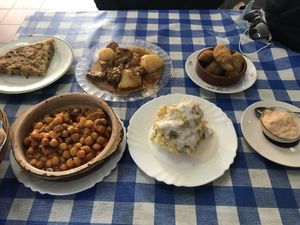 Raciones de todo at Somos Lo Que Comemos in Tenerife