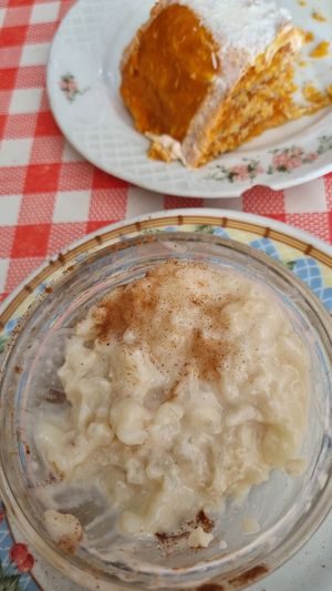 Carrot cake and rice dessert at Somos Lo Que Comemos in Tenerife