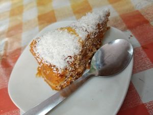 Carrot cake at Somos Lo Que Comemos in Tenerife