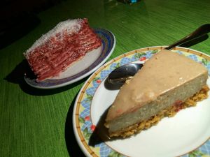 pastel de gofio y platano y pastel de remolacha y coco at Somos Lo Que Comemos in Tenerife