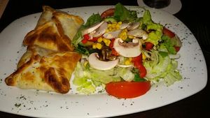 Gefüllte Blätterteigtaschen mit Marktsalat beim Weihnachtsmenü '15 at Cafe Bahnhof  in Kirchheimbolanden