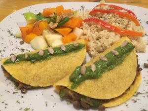 Vegan Tacos filled with Lentils and vegetables.
Salad & Yamaní Roce

Picture taken by RasLok team at RasLok in Buenos Aires