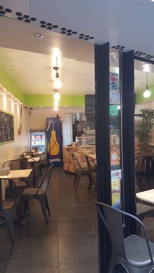 Inside at Pittz in Aix-en Provence