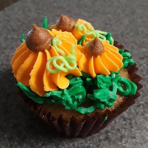 Fall spice cupcake at Valhalla Bakery in Orlando