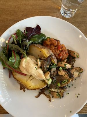 The vegan lunch option for February- baked potatoes and mushrooms with chimichuri and salad  at Margarete in Frankfurt