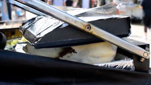 gyro pita sandwich in the making 👀 at Vegan Gyros - Mauer Park - Food Truck in Berlin