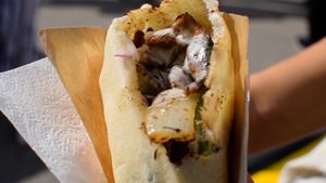 gyro sandiwch at Vegan Gyros - Mauer Park - Food Truck in Berlin