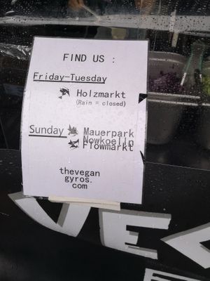 We Eat 2 at Vegan Gyros - Mauer Park - Food Truck in Berlin